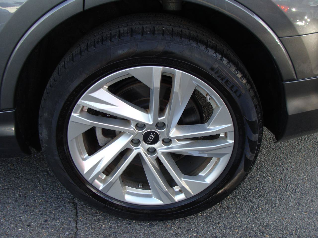 Used 2024 Audi Q7 2.0T Premium AWD/4WD image 40