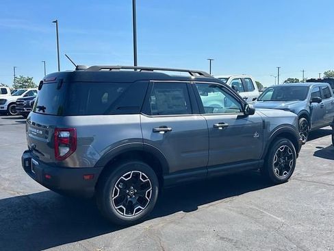 Used 2025 Ford Bronco Sport Outer Banks image 9