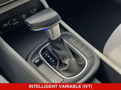 Used 2025 Hyundai Kona SEL AWD/4WD image 29