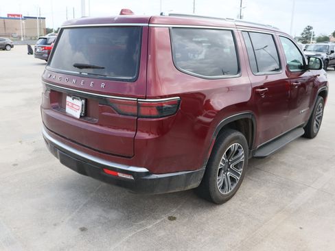 Used 2023 Jeep Wagoneer 2WD w/ Premium Group I image 11