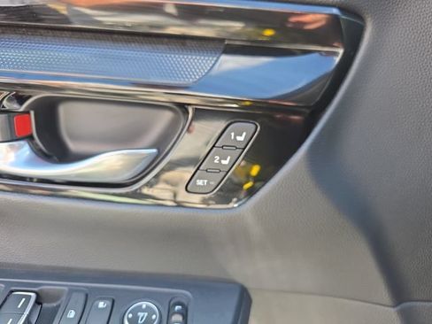Used 2025 Honda CR-V EX-L image 18