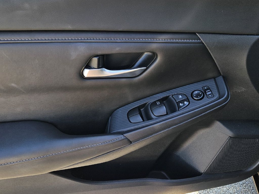 Certified 2022 Nissan Sentra SV w/ All-Weather Package FWD image 16
