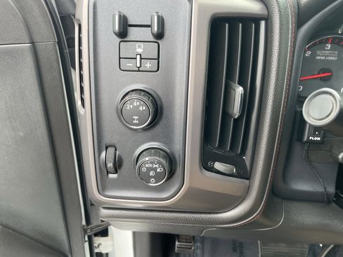 Used 2016 GMC Sierra 2500 SLT w/ All-Terrain HD Package image 15