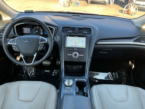 Used 2017 Ford Fusion Titanium image 16