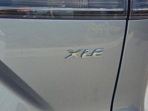 Certified 2026 Toyota Corolla Cross XLE w/ Convenience Package FWD image 35