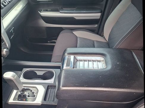 Used 2016 Toyota Tundra SR5 w/ SR5 Upgrade Package RWD image 14