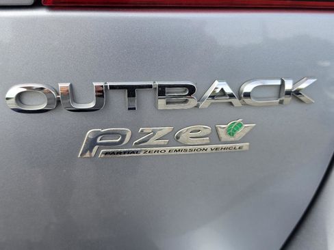 Used 2016 Subaru Outback 2.5i Premium image 22