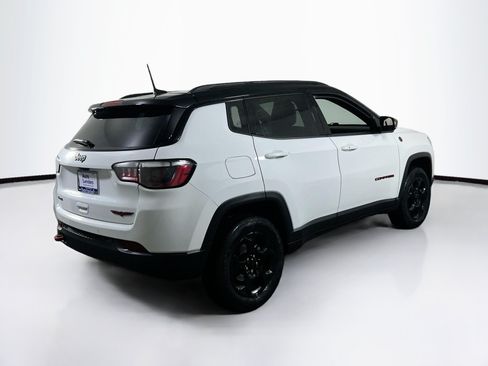 Used 2023 Jeep Compass Trailhawk AWD/4WD image 5