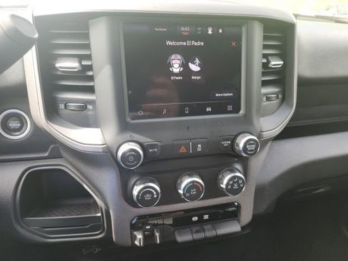 Used 2024 RAM 2500 Tradesman w/ Chrome Appearance Group AWD/4WD image 17