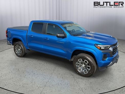 Used 2023 Chevrolet Colorado LT w/ LT Convenience Package III RWD image 7