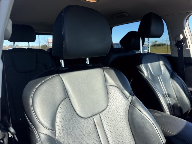 Used 2022 Kia Sorento EX AWD/4WD image 24