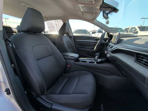 Used 2023 Nissan Altima 2.5 SV FWD image 24