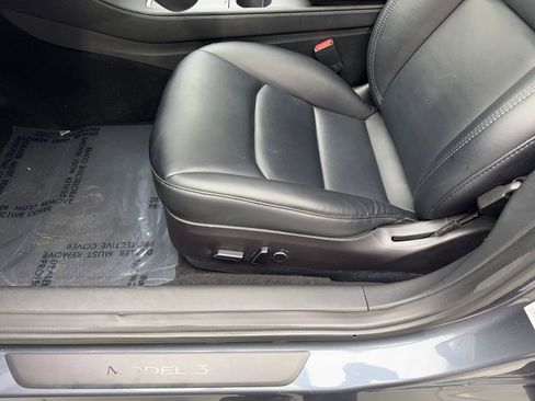 Used 2023 Tesla Model 3 Standard Range image 24