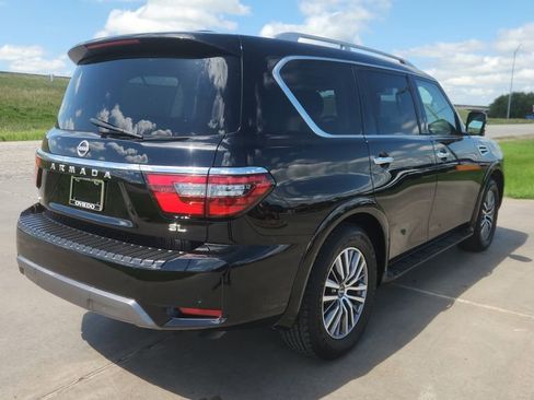 Used 2024 Nissan Armada SL AWD/4WD image 6