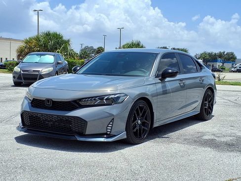 Used 2025 Honda Civic Sport image 3