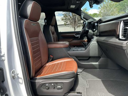Certified 2024 GMC Sierra 3500 Denali Ultimate AWD/4WD image 20