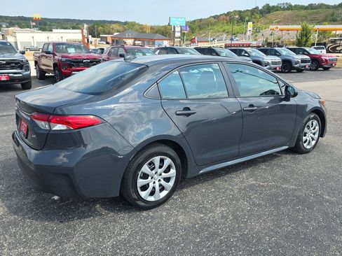 Used 2025 Toyota Corolla LE FWD image 8