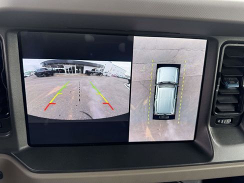 Used 2024 Ford Bronco Wildtrak image 35