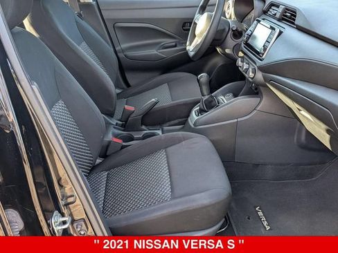 Used 2021 Nissan Versa S FWD image 32