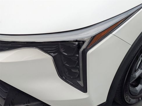 Used 2025 Kia K4 LXS image 11