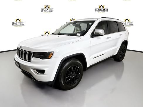 Used 2017 Jeep Grand Cherokee Limited w/ Luxury Group II RWD image 3