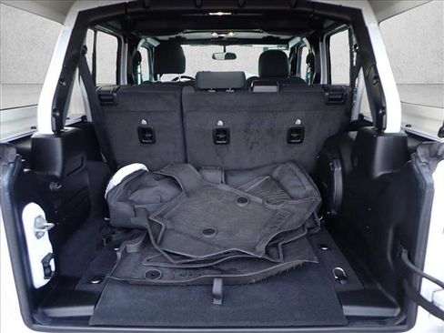 Used 2023 Jeep Wrangler Unlimited w/ Cold Weather Group image 7