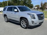Used 2018 Cadillac Escalade Luxury image 2
