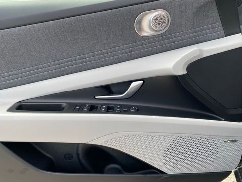 New 2026 Hyundai Elantra Limited FWD image 20