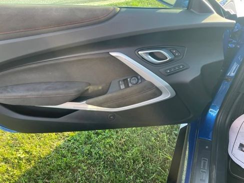Used 2017 Chevrolet Camaro ZL1 RWD image 13
