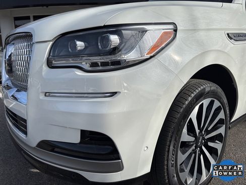 Used 2024 Lincoln Navigator Reserve image 11