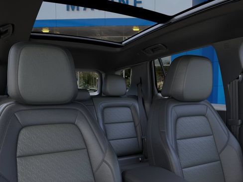 New 2027 Chevrolet Equinox LT w/ Convenience Package II FWD image 24