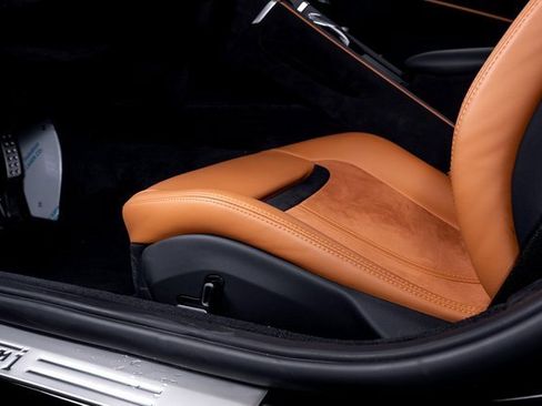 Used 2024 Ferrari Roma Spider image 24