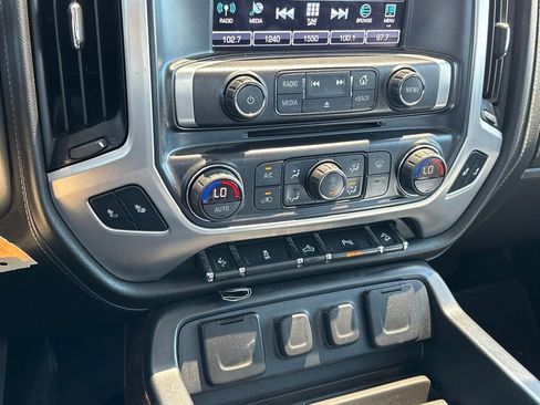 Used 2018 GMC Sierra 1500 SLT w/ Texas SLT Premium Package AWD/4WD image 10