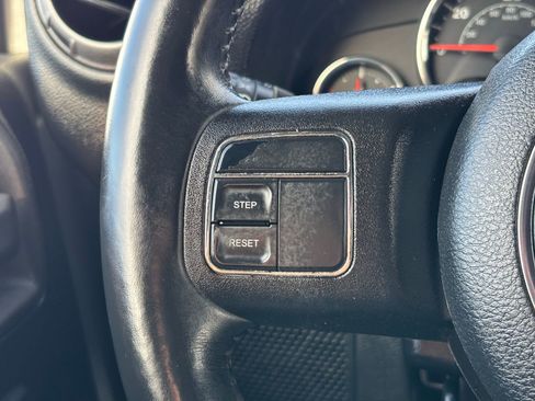 Used 2012 Jeep Wrangler Sport AWD/4WD image 22
