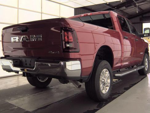 Used 2026 RAM 2500 Big Horn AWD/4WD image 3