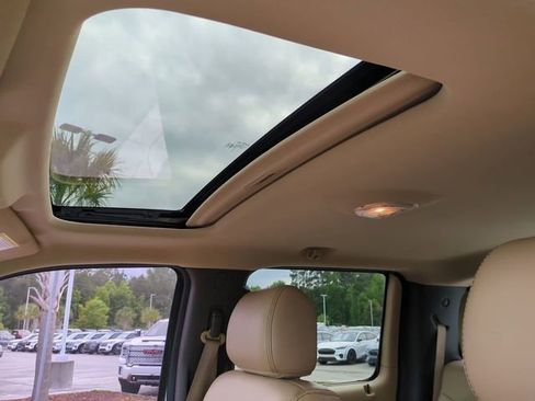 Used 2012 Ford F150 Lariat w/ Lariat Chrome Pkg AWD/4WD image 18