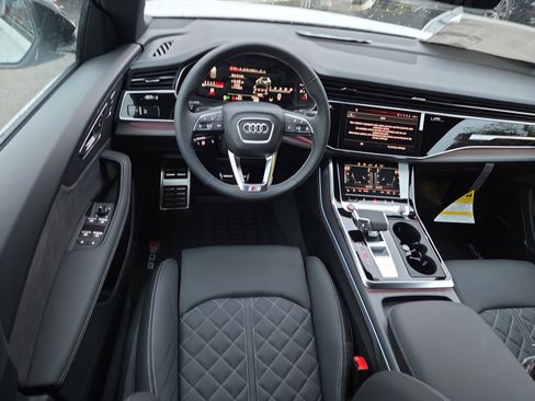 New 2026 Audi SQ8 Premium Plus image 7