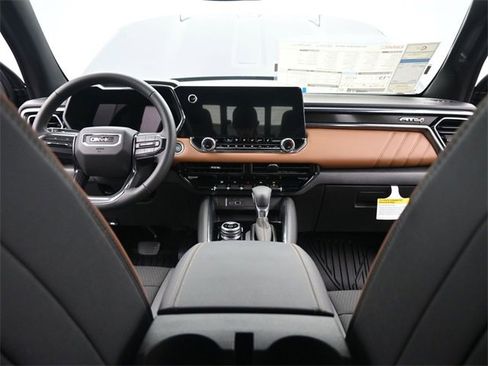 New 2025 GMC Canyon AT4 image 24