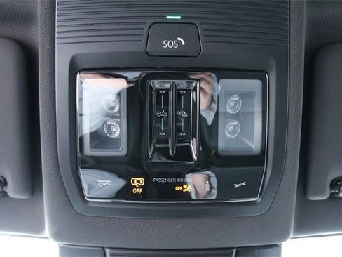 New 2026 Volkswagen Tiguan SE R-Line image 25