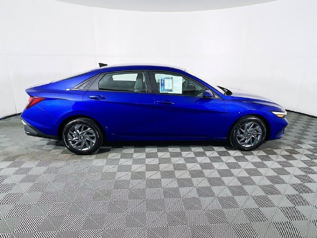 Used 2024 Hyundai Elantra SEL FWD image 8