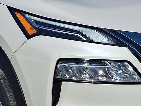 Certified 2023 Nissan Rogue Platinum image 10