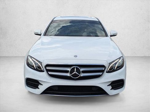 Used 2017 Mercedes-Benz E 300 image 2