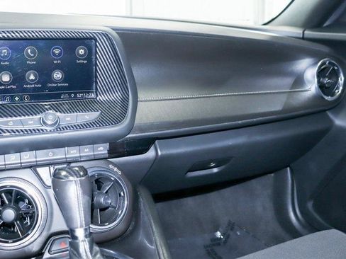 Used 2019 Chevrolet Camaro LT image 21