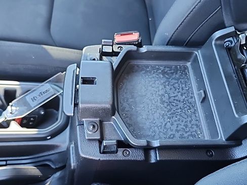 Certified 2021 Jeep Wrangler Unlimited Sport image 34