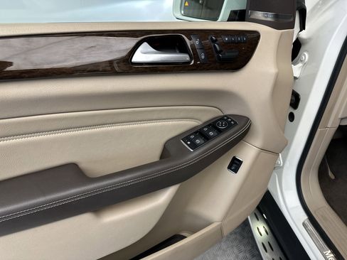 Used 2013 Mercedes-Benz ML 350 4MATIC image 15