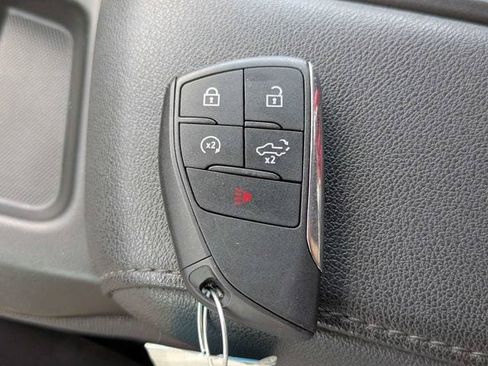 Used 2025 Chevrolet Silverado 1500 LT AWD/4WD image 29
