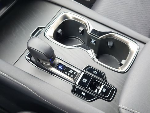 Certified 2025 Lexus RX 350 Premium Plus image 24