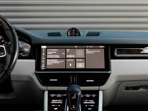 Certified 2019 Porsche Cayenne S AWD/4WD image 20