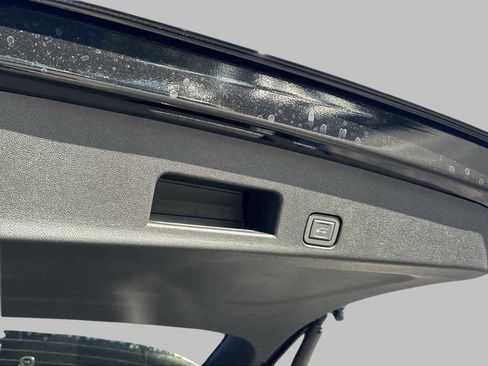 New 2026 Chevrolet Traverse High Country image 7