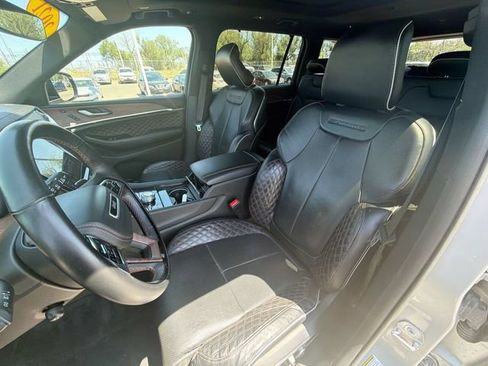 Used 2021 Jeep Grand Cherokee L Summit w/ Luxury Tech Group V AWD/4WD image 20